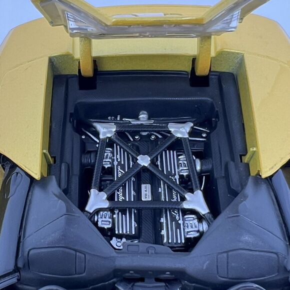 Maisto Lamborghini Murciélago Roadster 1:18 Yellow Convertible Collectable - Picture 10 of 15